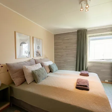 Spacious Waterfront Gem - Panoramic View - Terrace 别墅 Fjordgard