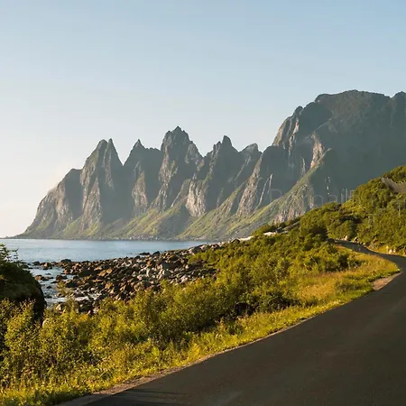 Spacious Waterfront Gem - Panoramic View - Terrace Villa *