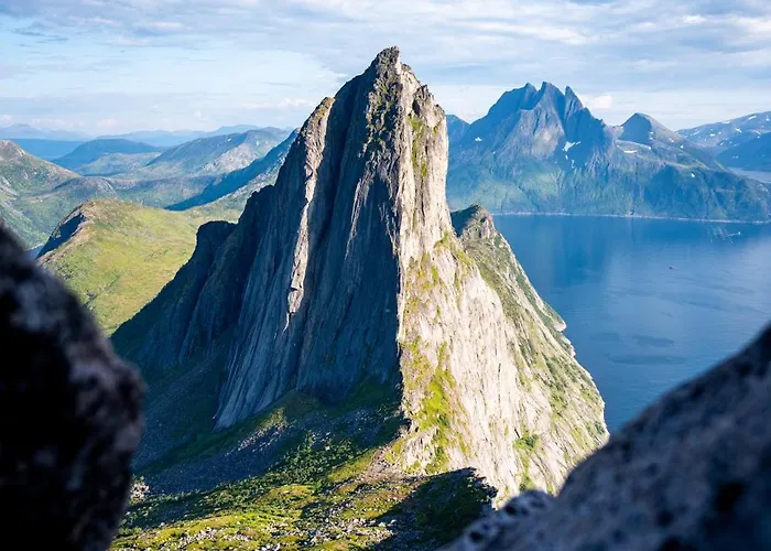 Villa Spacious Waterfront Gem - Panoramic View - Terrace