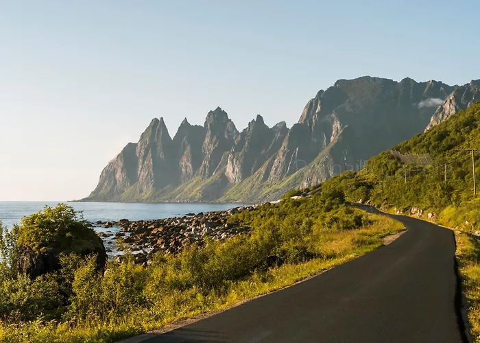 Spacious Waterfront Gem - Panoramic View - Terrace Villa *