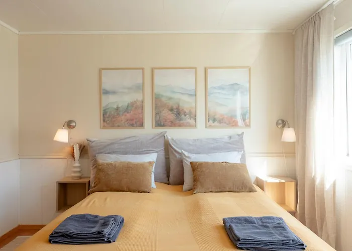 Βίλα Spacious Waterfront Gem - Panoramic View - Terrace *